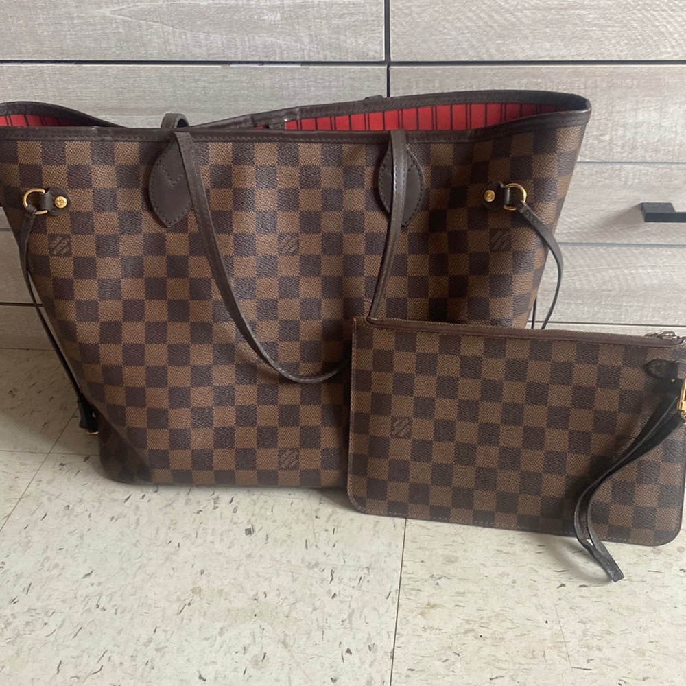 Louis Vuitton Damier Neverfull MM (AUTHENTIC) SD1194